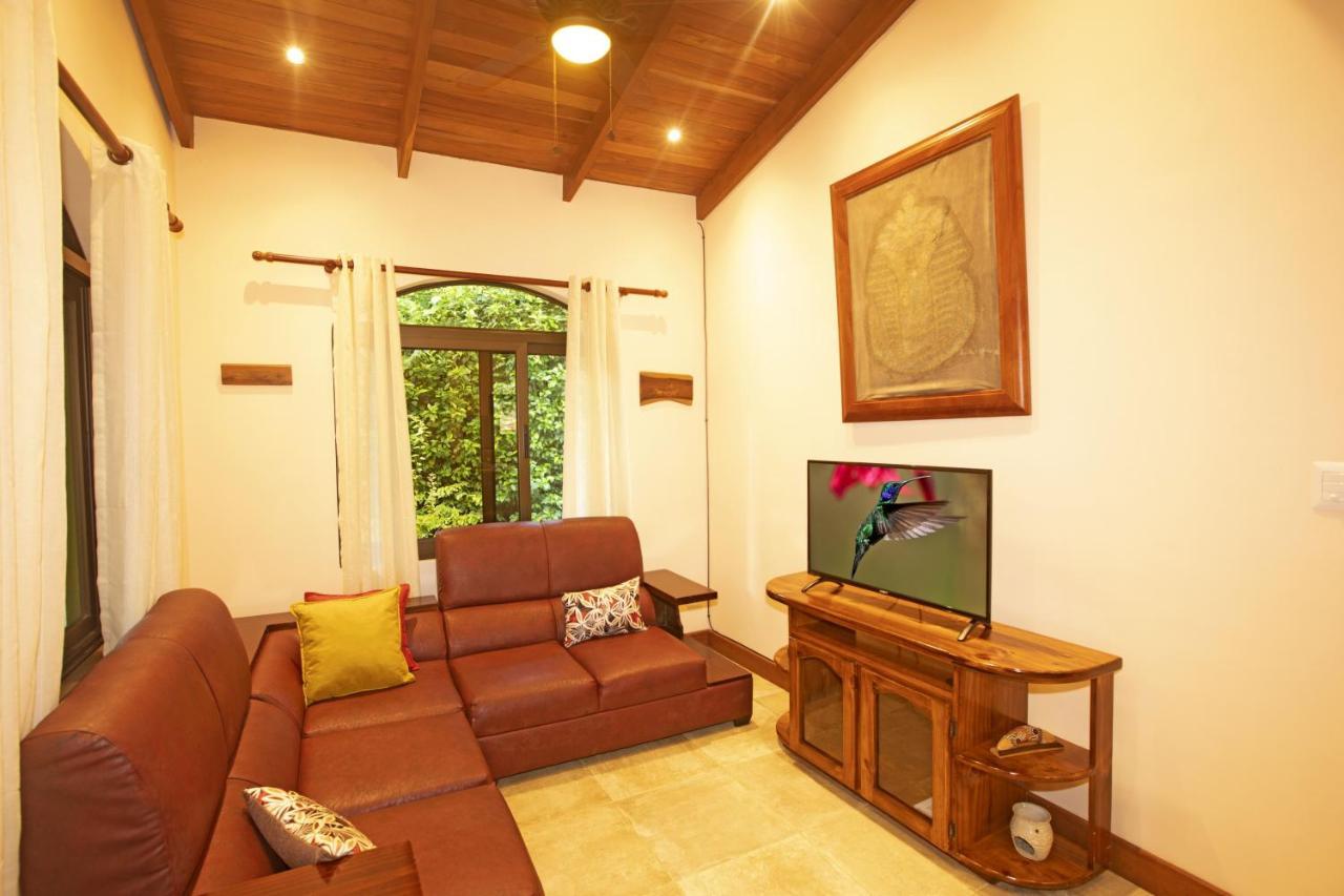"Hana'S Celeste Retreat" Large Modern Villa Sleeps 6 On 20 Acres Of Nature! Bijagua Eksteriør billede