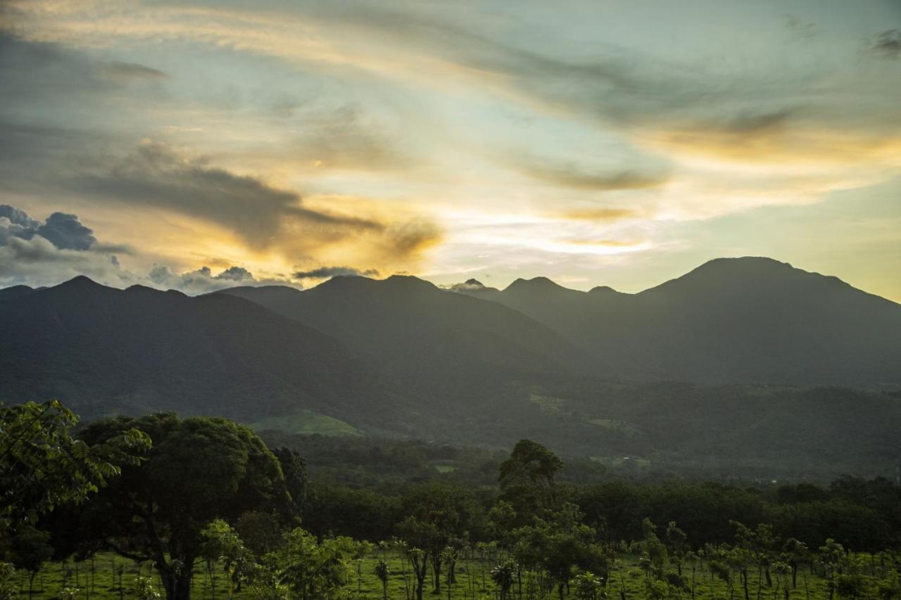 "Hana'S Celeste Retreat" Large Modern Villa Sleeps 6 On 20 Acres Of Nature! Bijagua Eksteriør billede